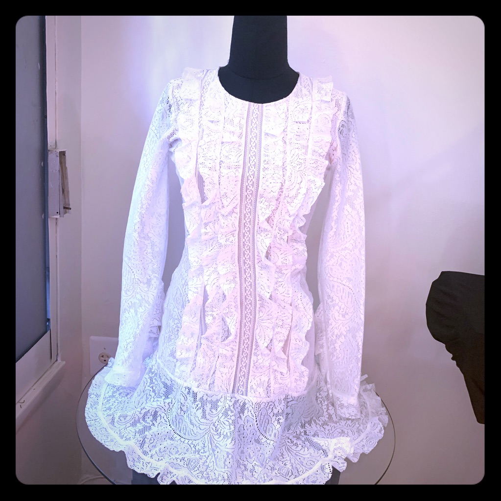 Bcbg Maxazria Ruffle/Flared White Dress